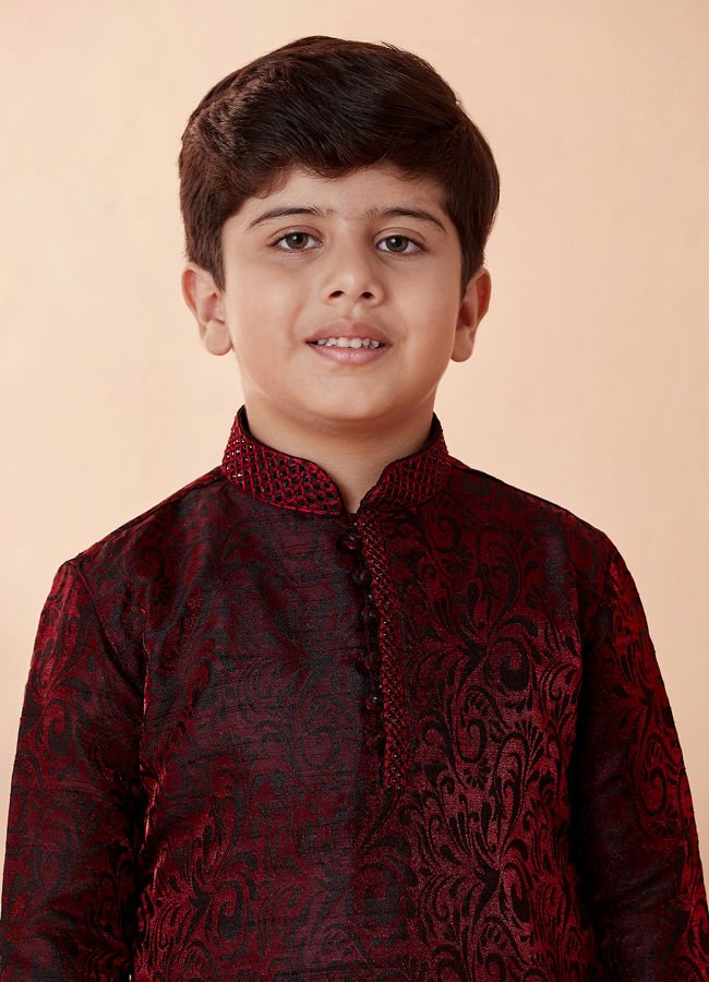 alt message - Manyavar Boys Boys Wine Jacquard Kurta Set image number 0