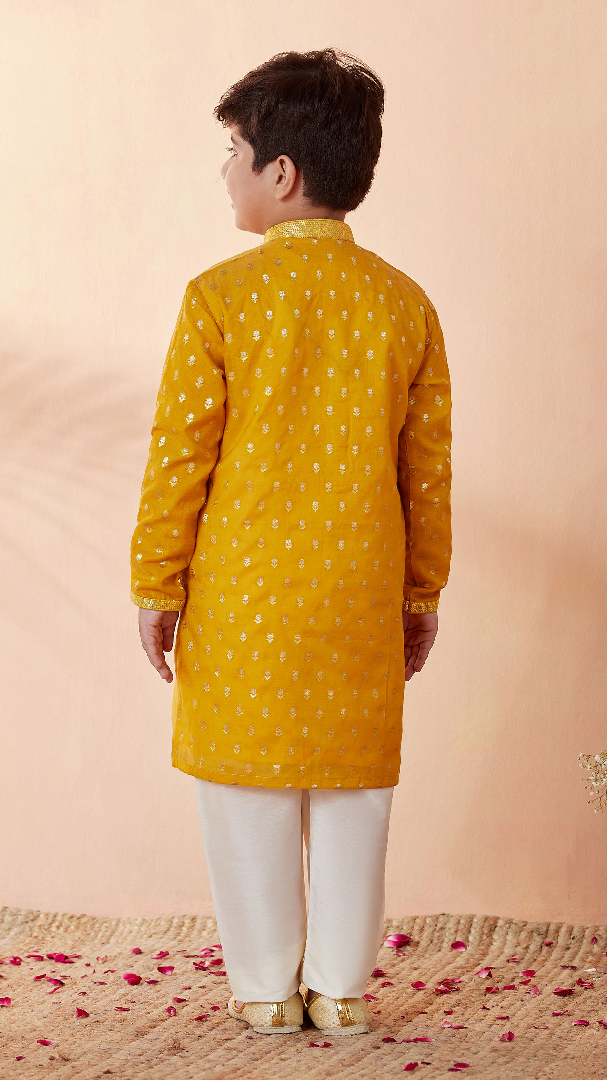 alt message - Manyavar Boys Boys Mustard Orange Jacquard Kurta Set image number 2