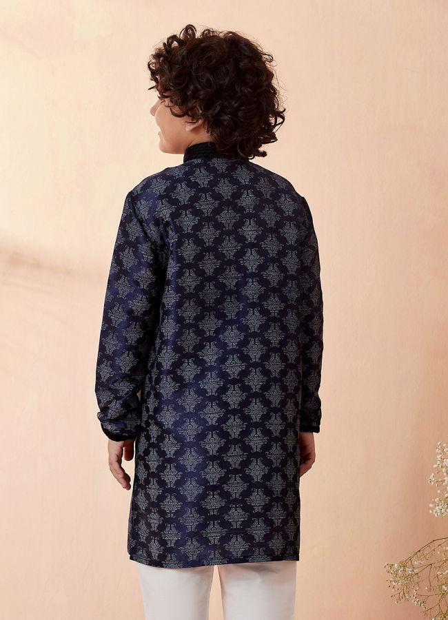 Boys Navy Blue Printed Kurta Set image number 2