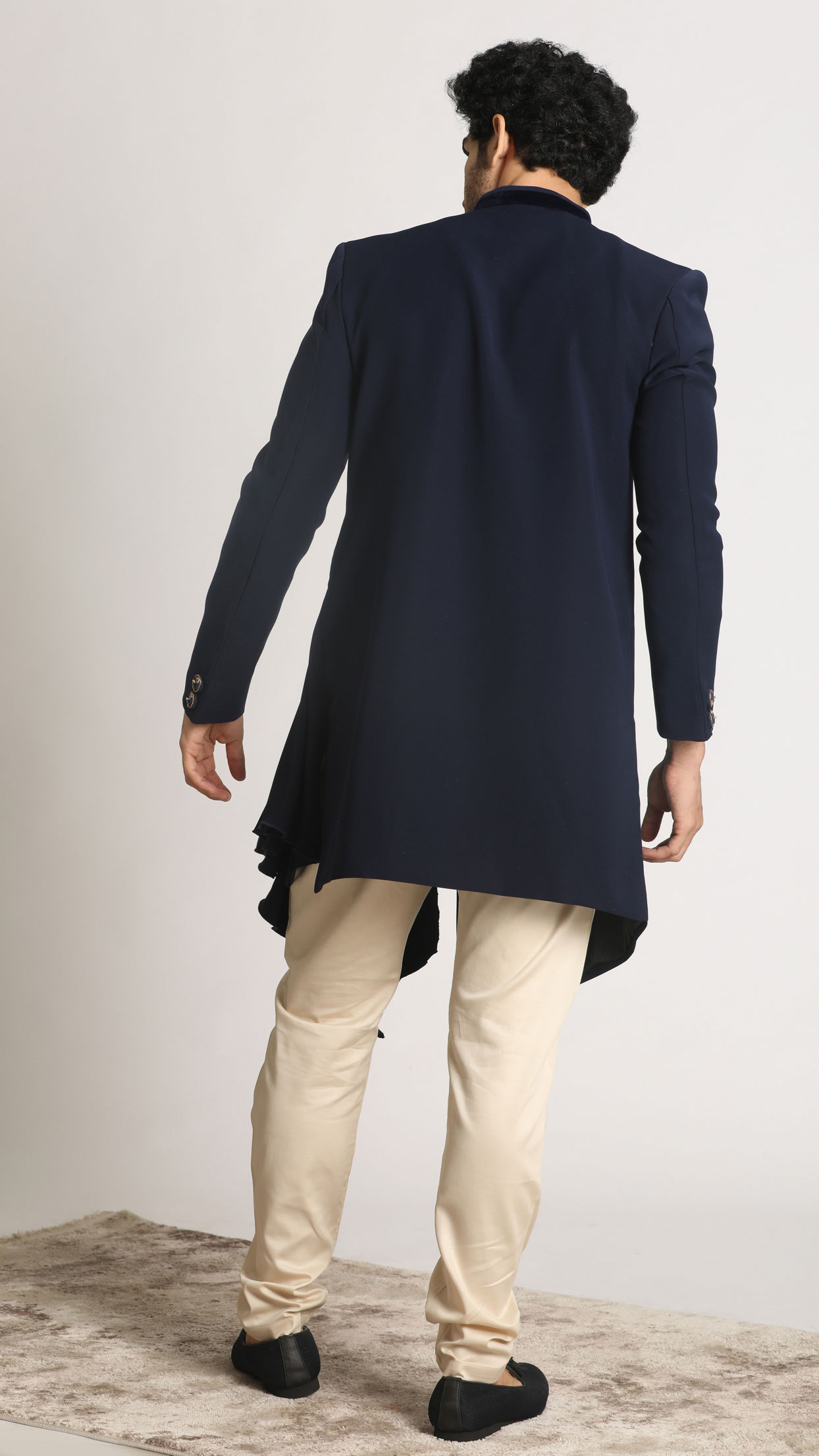 alt message - Manyavar Men Navy Blue Draped Indo Western image number 2