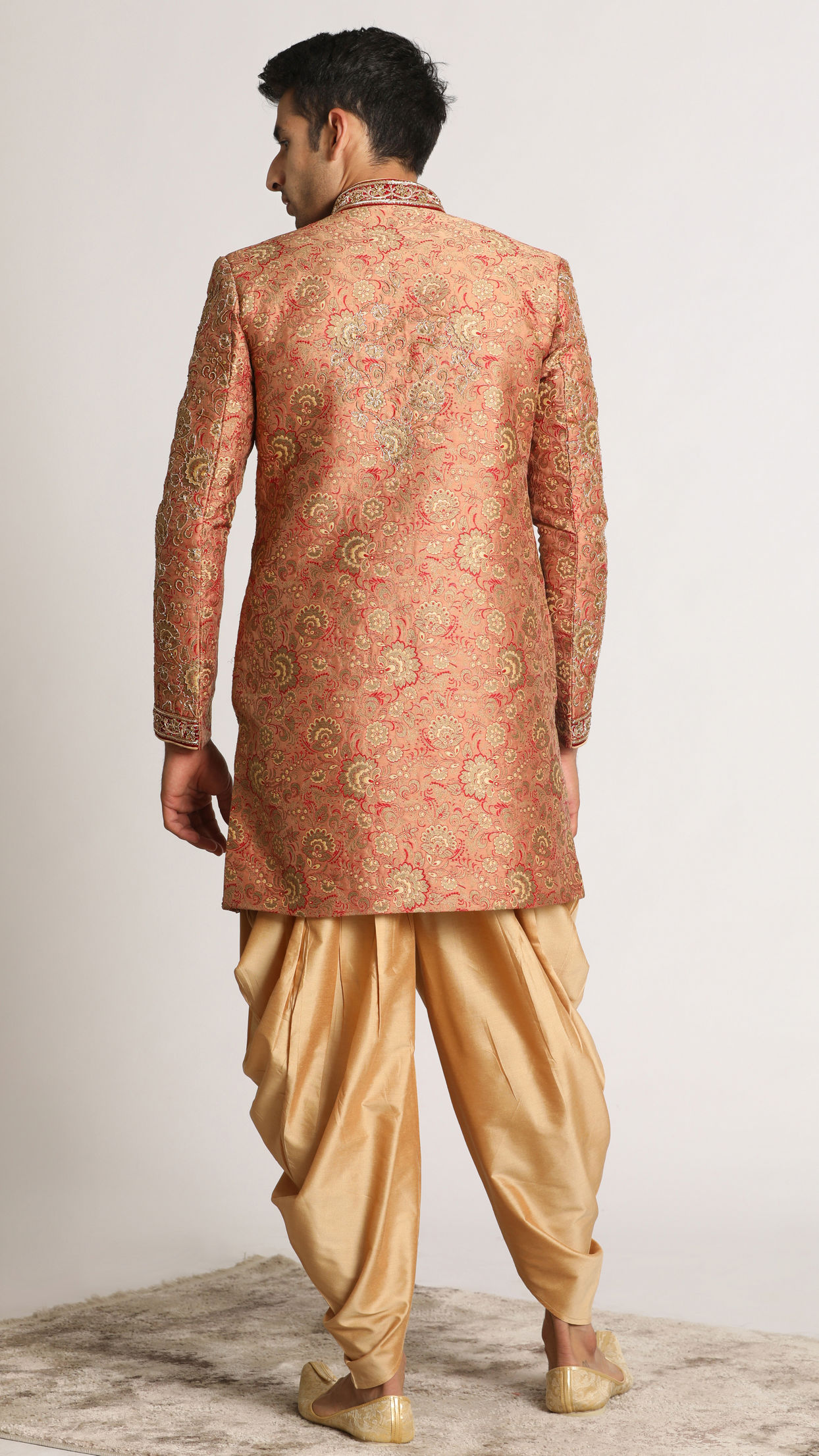 alt message - Manyavar Men Rust Pink Embroidered Indo Western image number 2