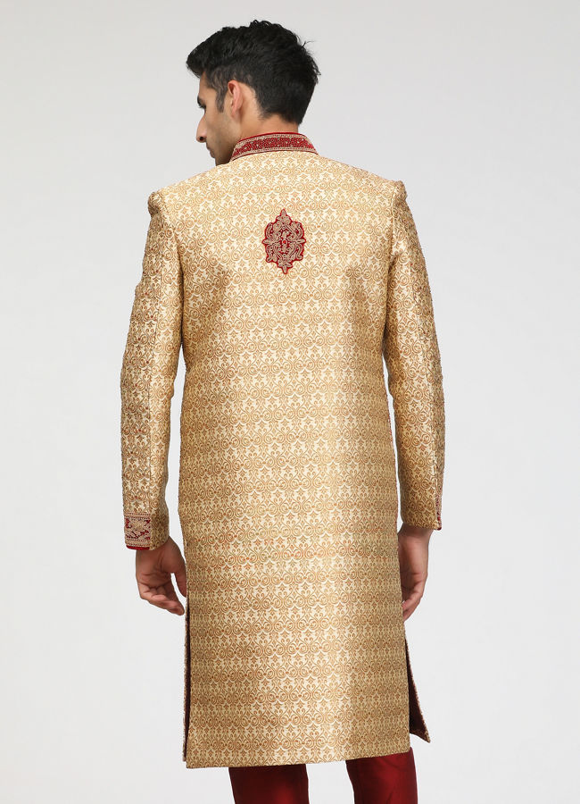 Manyavar Men Traditional Sherwani In Beige image number 2