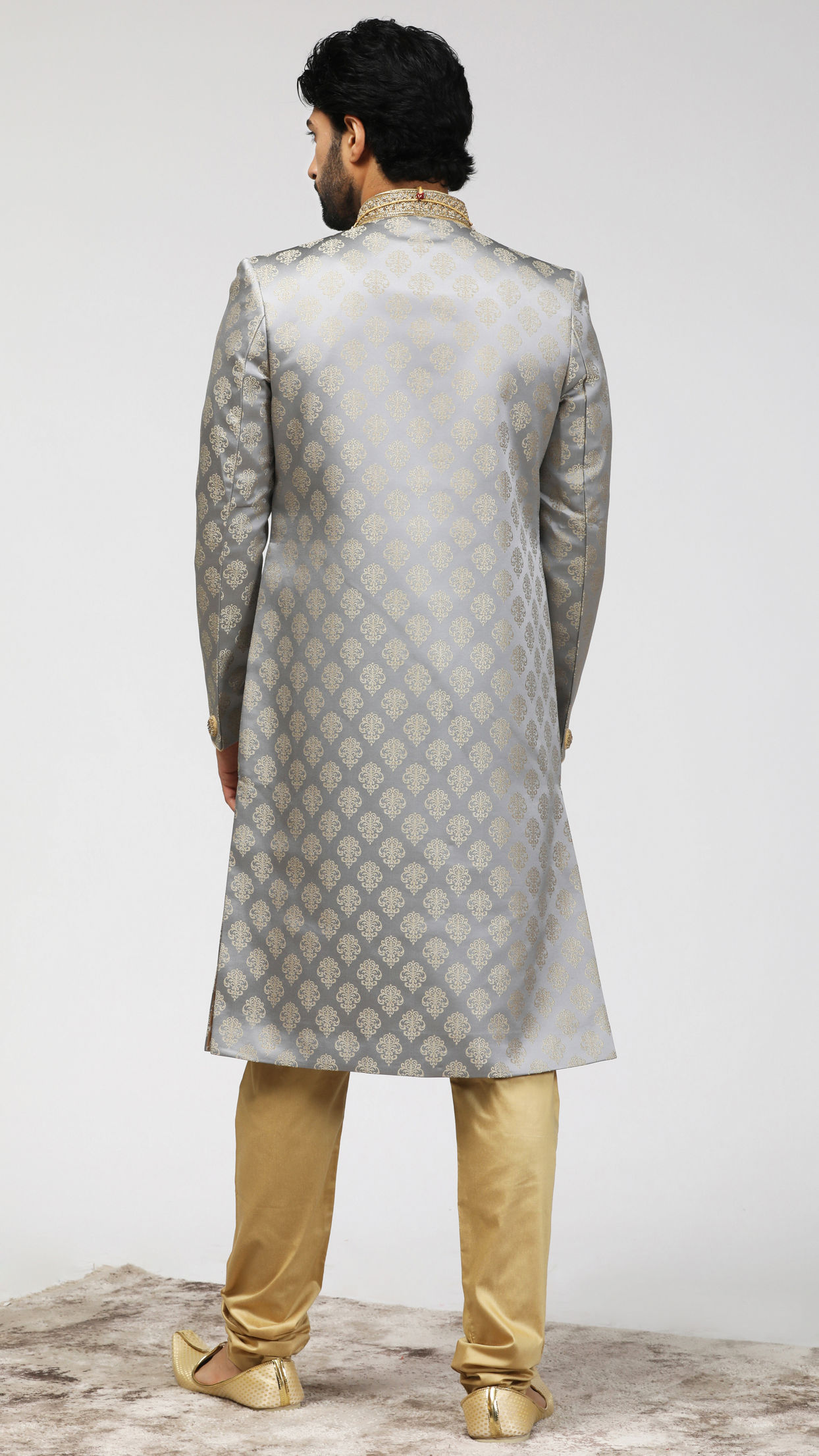 Manyavar Men Gorgeous Grey Sherwani