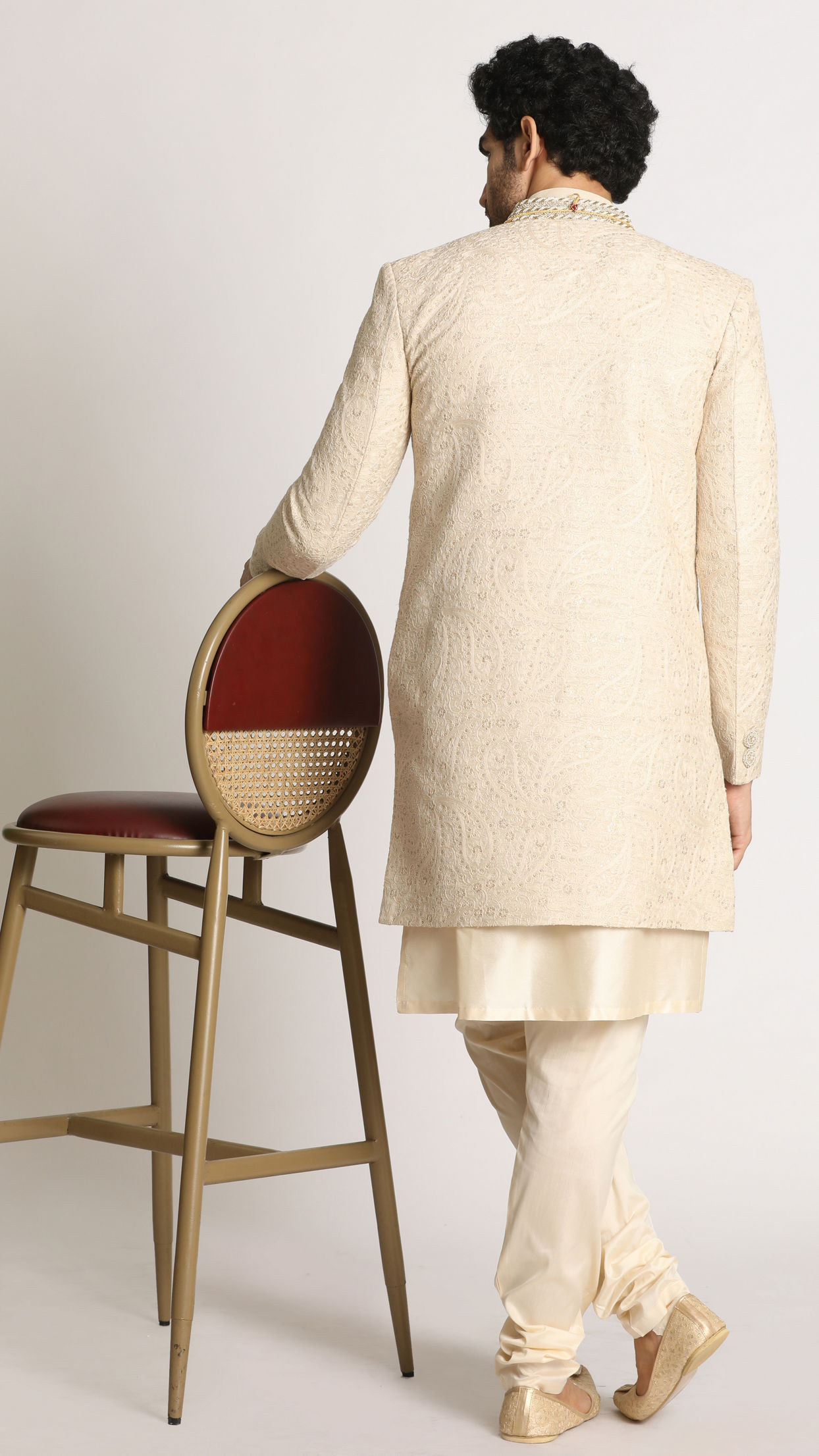 Manyavar Men Light Grey Paisley Indo Western