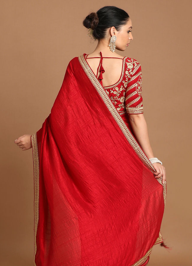 alt message - Mohey Women Splendid Dark Red Saree image number 2