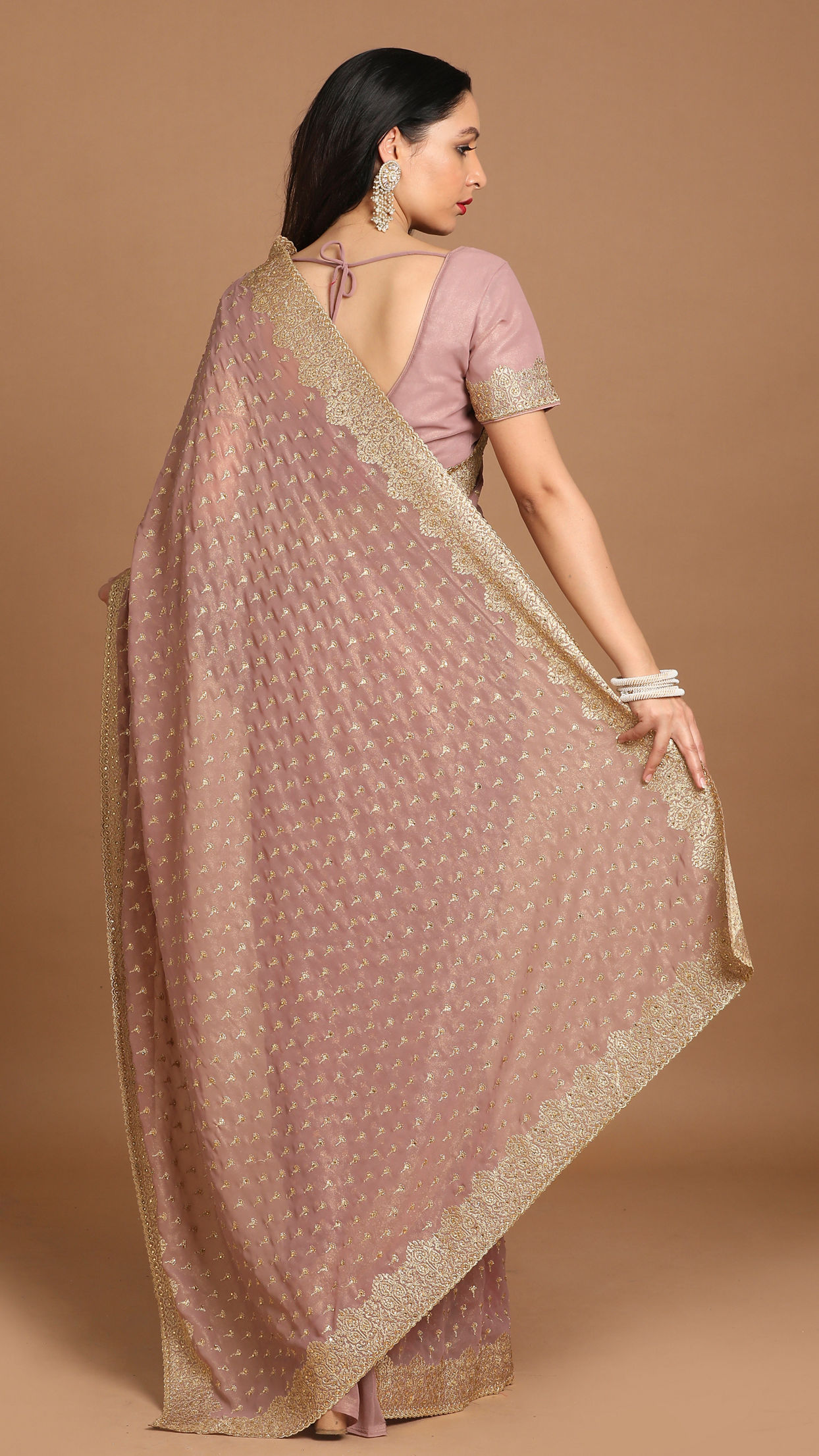Mohey Women Plush Purple Saree