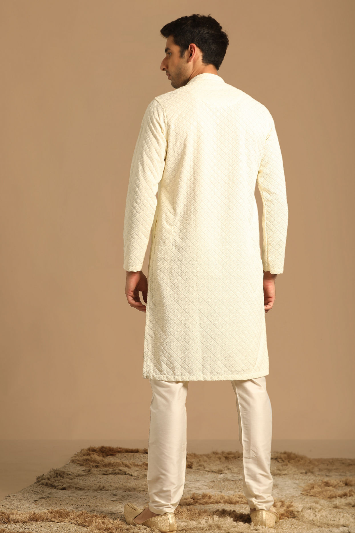 alt message - Manyavar Men Classy Cream Kurta Set image number 2