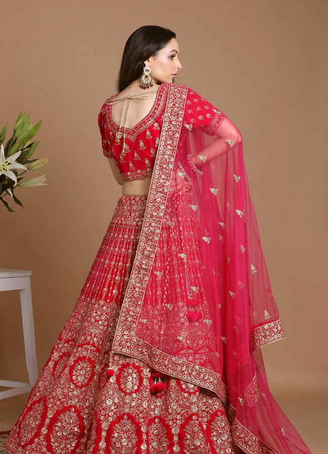 alt message - Mohey Women Traditional Rani Lehenga image number 3