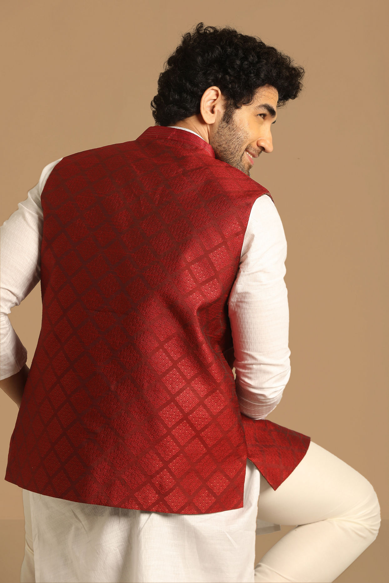 Manyavar Men Classy Maroon Jacket image number 2