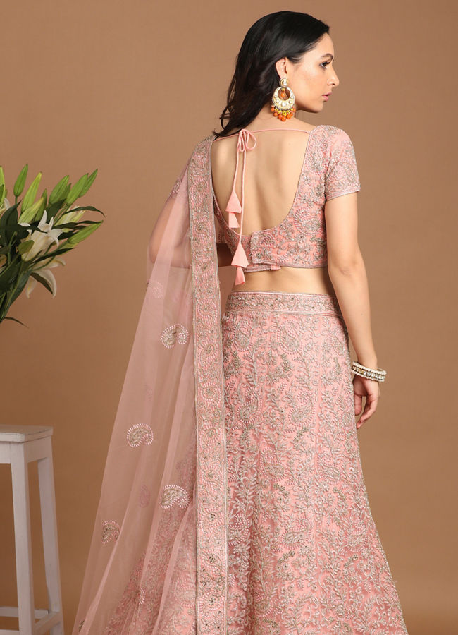 alt message - Mohey Women Playful Pink Lehenga image number 3