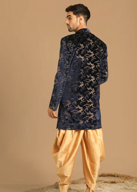 Manyavar Men Modish Blue Indo Western image number 2