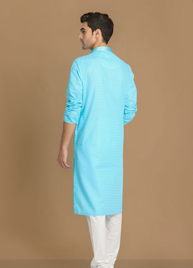 alt message - Manyavar Men Ocean Blue Self Design Kurta Set image number 2