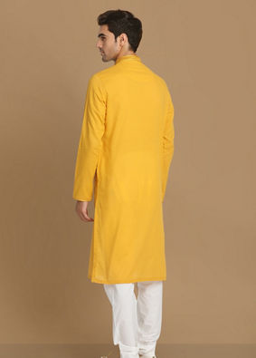 alt message - Manyavar Men Mustard Yellow Self Booti Kurta Set image number 2