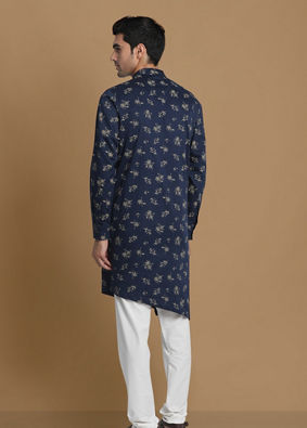 Manyavar Men Blue Floral Side Open Kurta image number 2