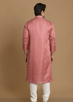 Manyavar Men Pink Booti Jacquard Kurta Set image number 2