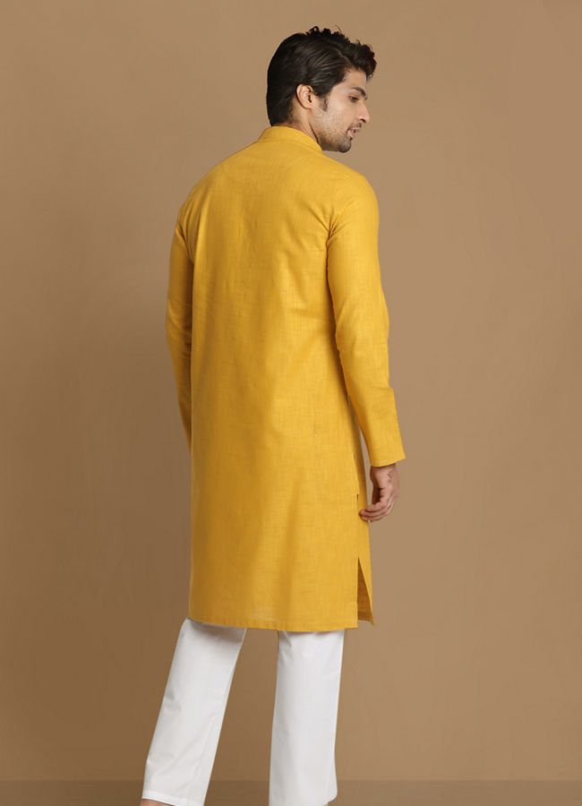 alt message - Manyavar Men Daffodil Yellow Self Design Kurta image number 2