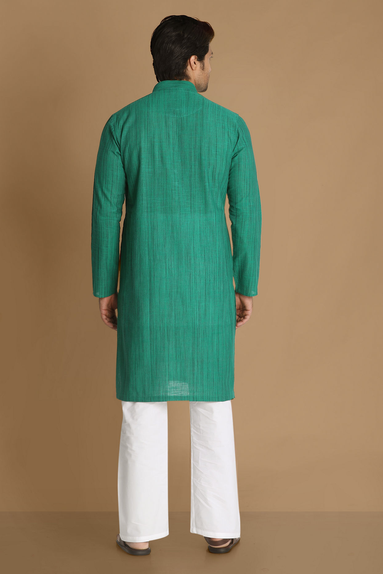 Manyavar Men Light Green Casual Kurta image number 2