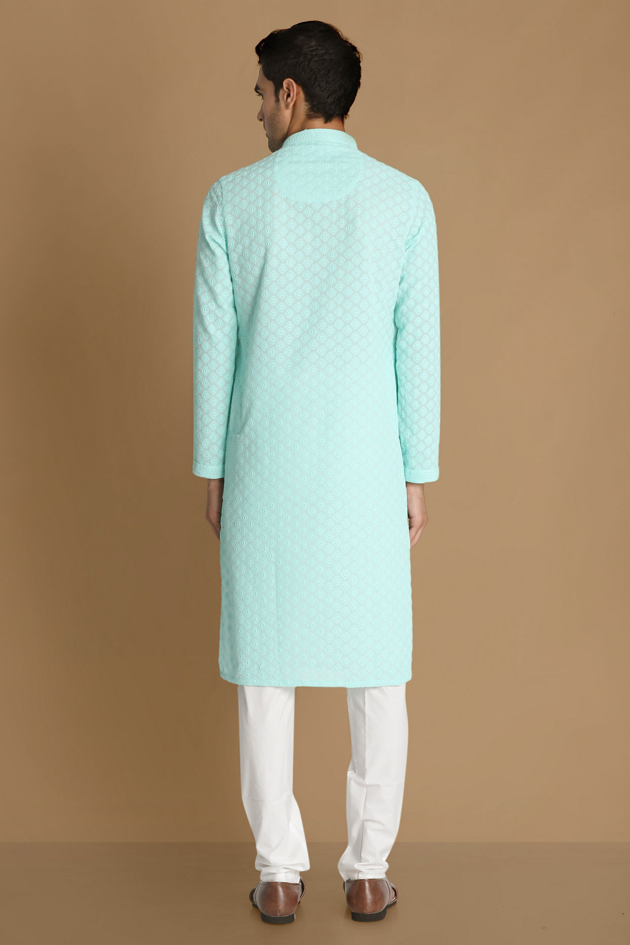 Manyavar Men Mint Green Chikankari Kurta Set image number 2