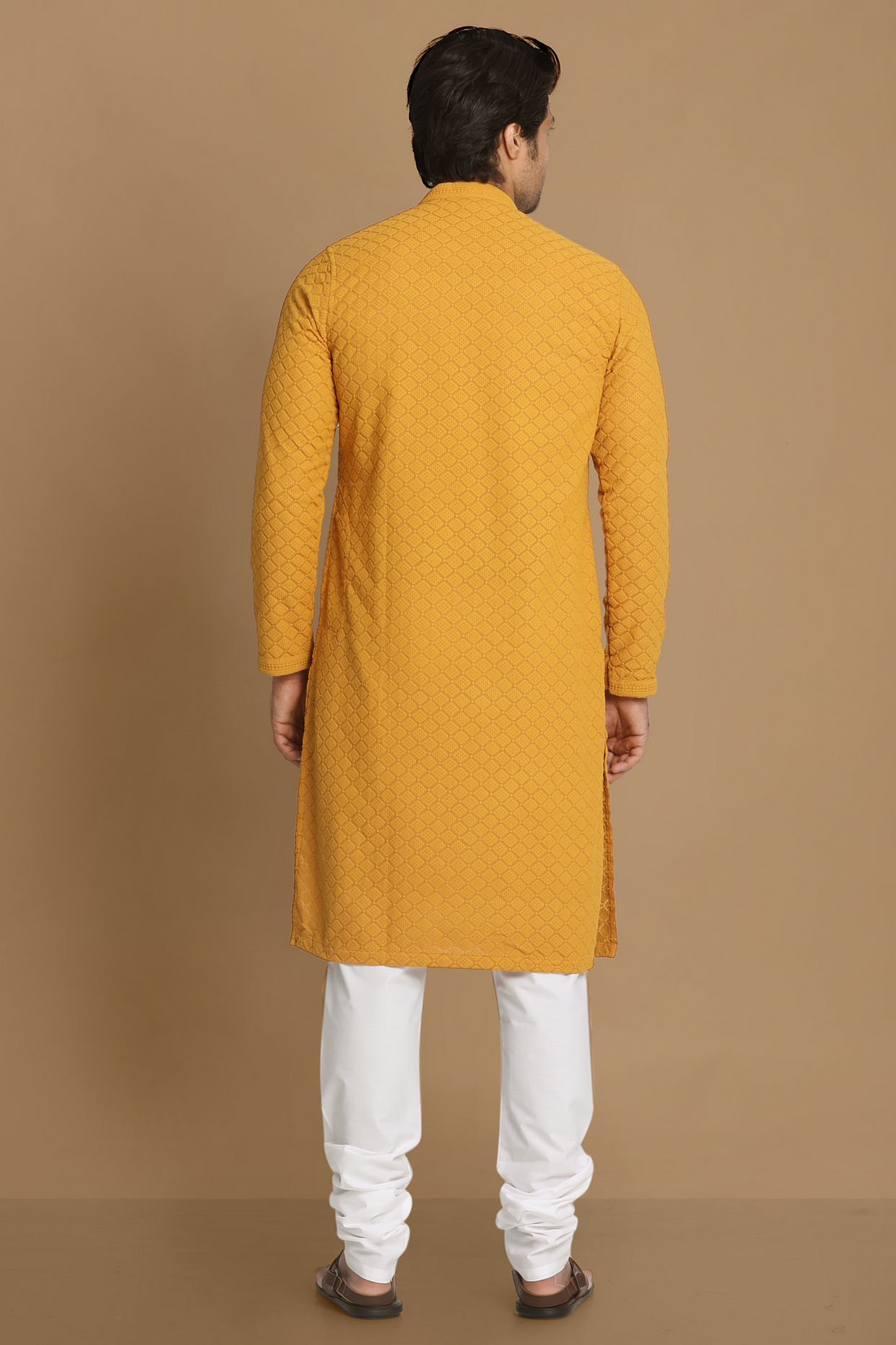 alt message - Manyavar Men Mustard Side Open Kurta With Chikankari Work image number 2