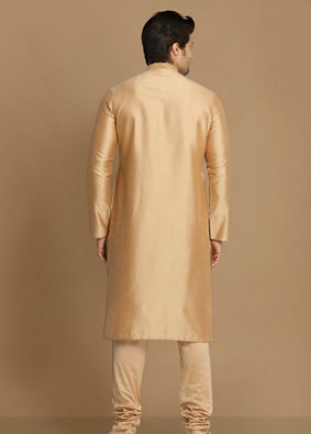 alt message - Manyavar Men Light Taupe Brown Solid Kurta Set image number 2