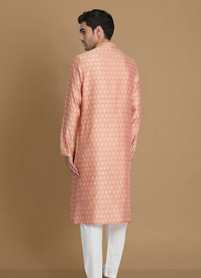 Manyavar Men Faded Pink Jacquard Kurta Set