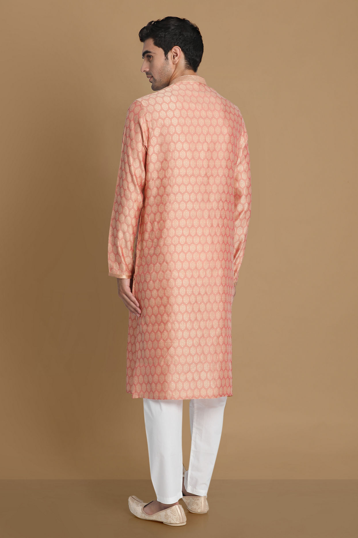 Manyavar Men Faded Pink Jacquard Kurta Set
