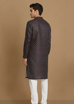 alt message - Manyavar Men Dark Blue Printed Kurta image number 2