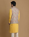 alt message - Manyavar Men Fine Light Orange Kurta Jacket image number 2