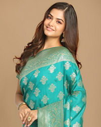 Mohey Women Sensuous Sea Green Saree