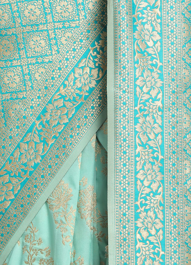 Mohey Women Enchanting Blue Designer Saree