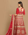 alt message - Mohey Women Regal Rani Bridal Lehenga image number 2