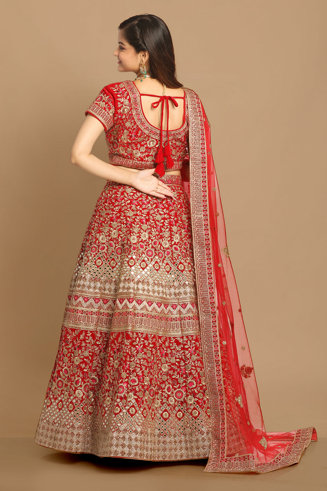 Mohey Women Magnificent Red Bridal Lehenga