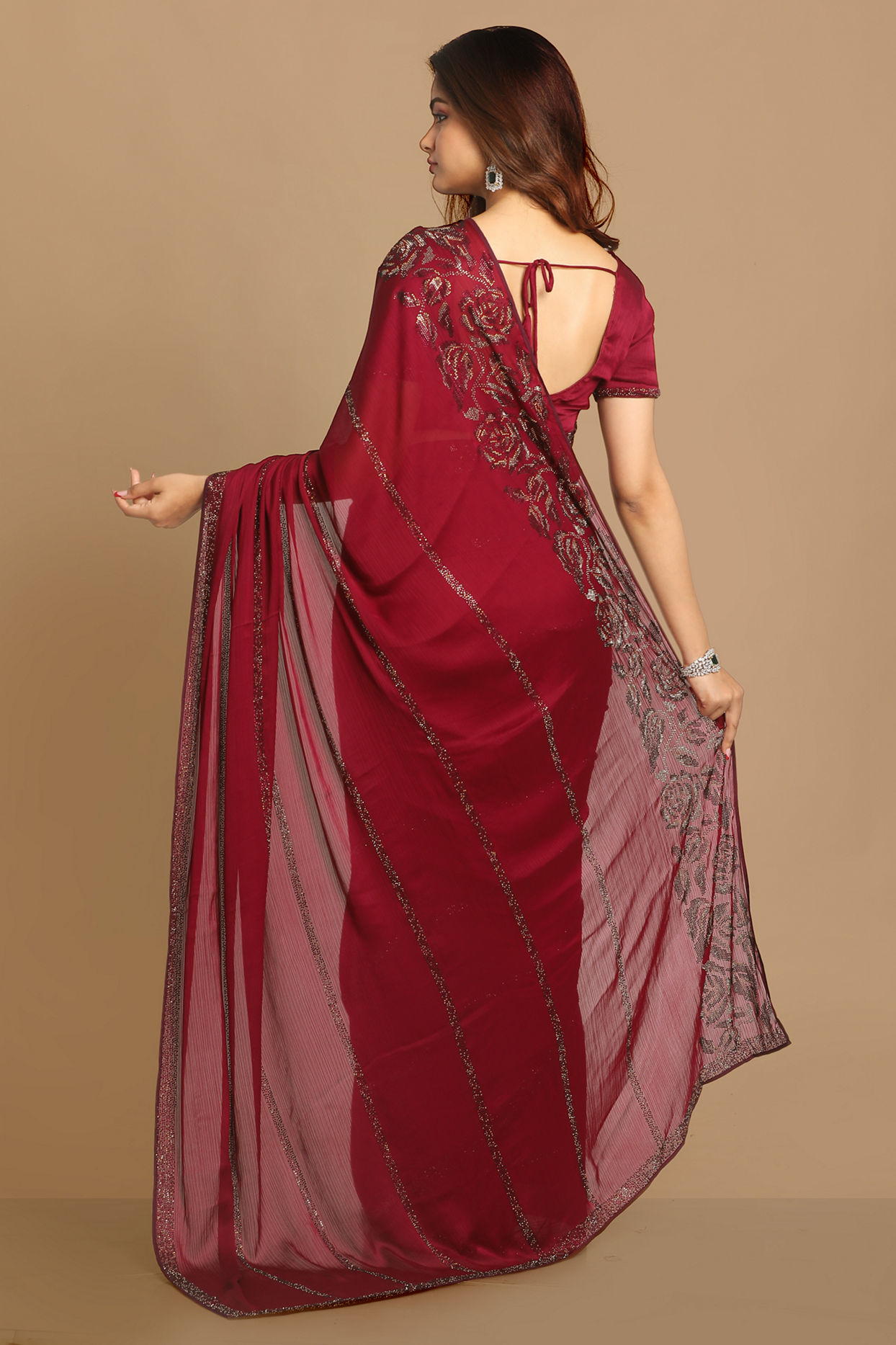 Mohey Women Delicate Wine Saree