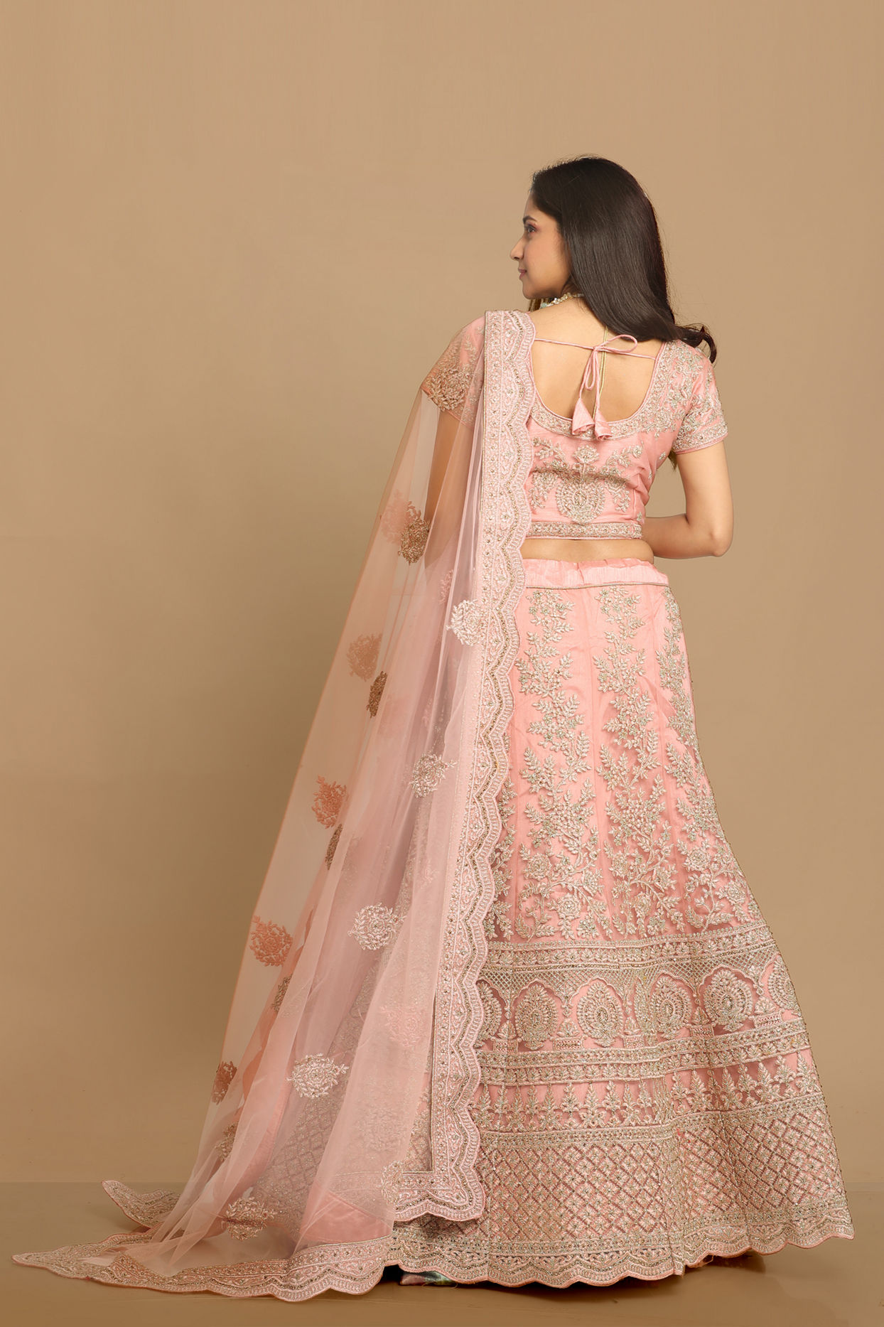 alt message - Mohey Women Elegant Pink Designer Lehenga image number 3