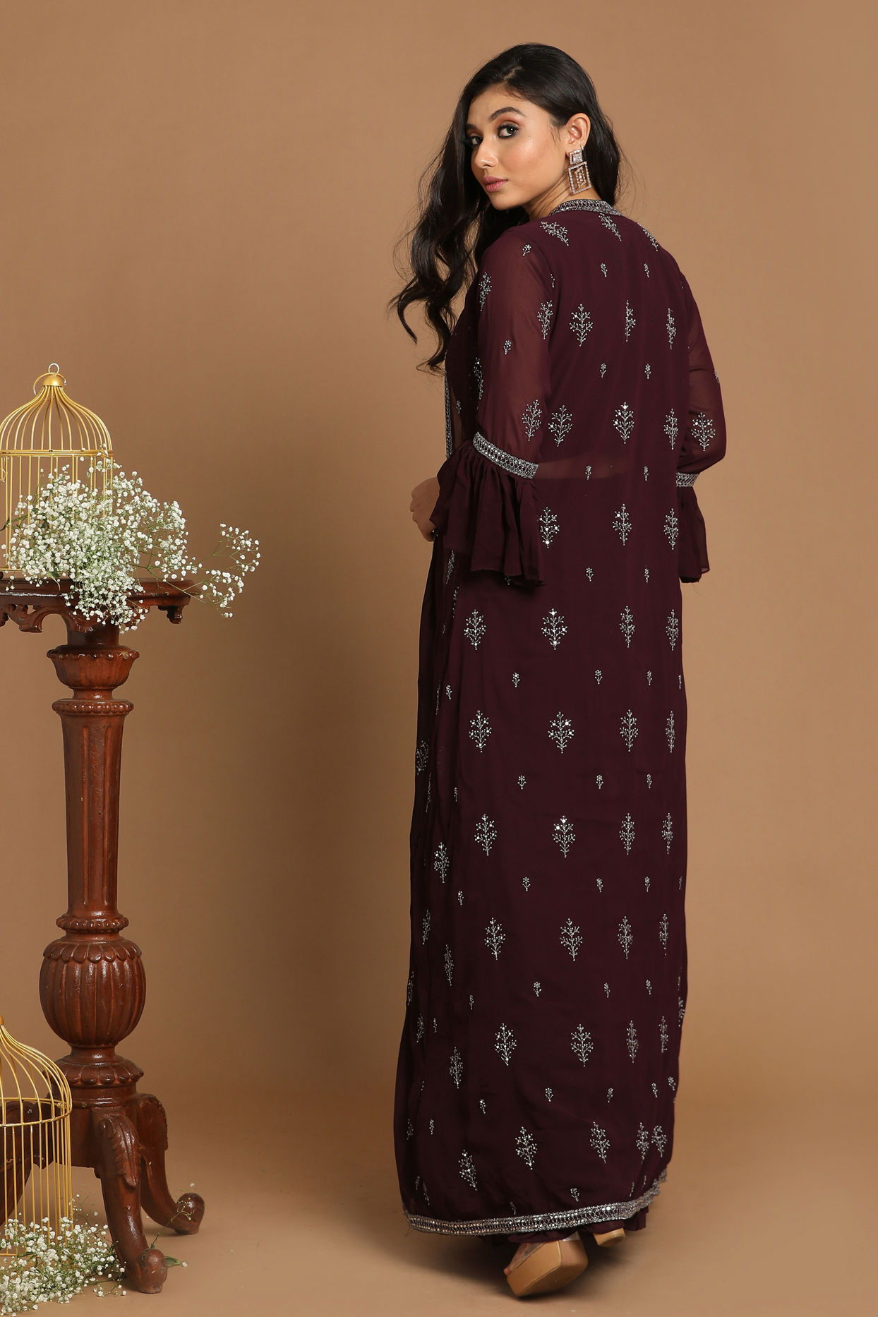Mohey Women Graceful Wine Stitched Suit