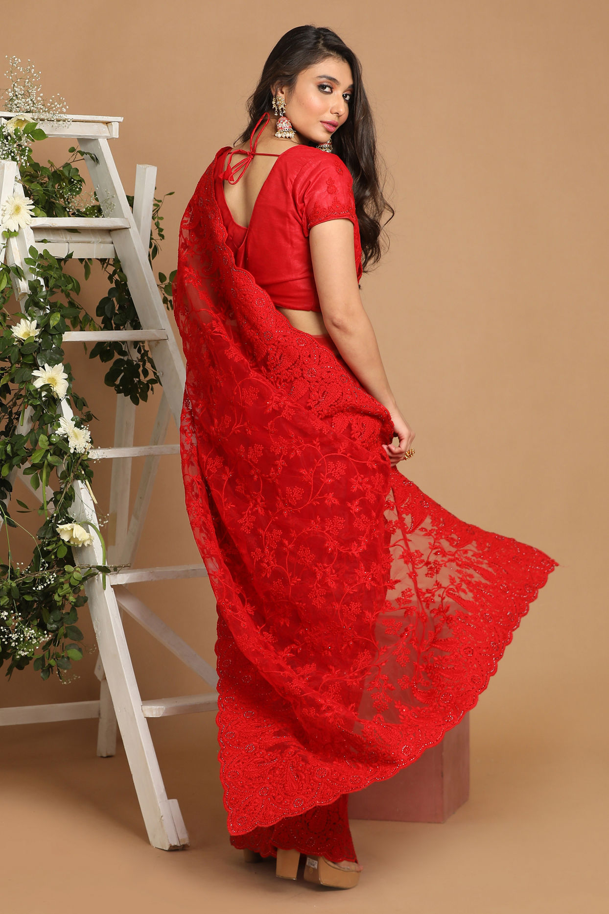 Mohey Women Gorgeous Red Net Saree