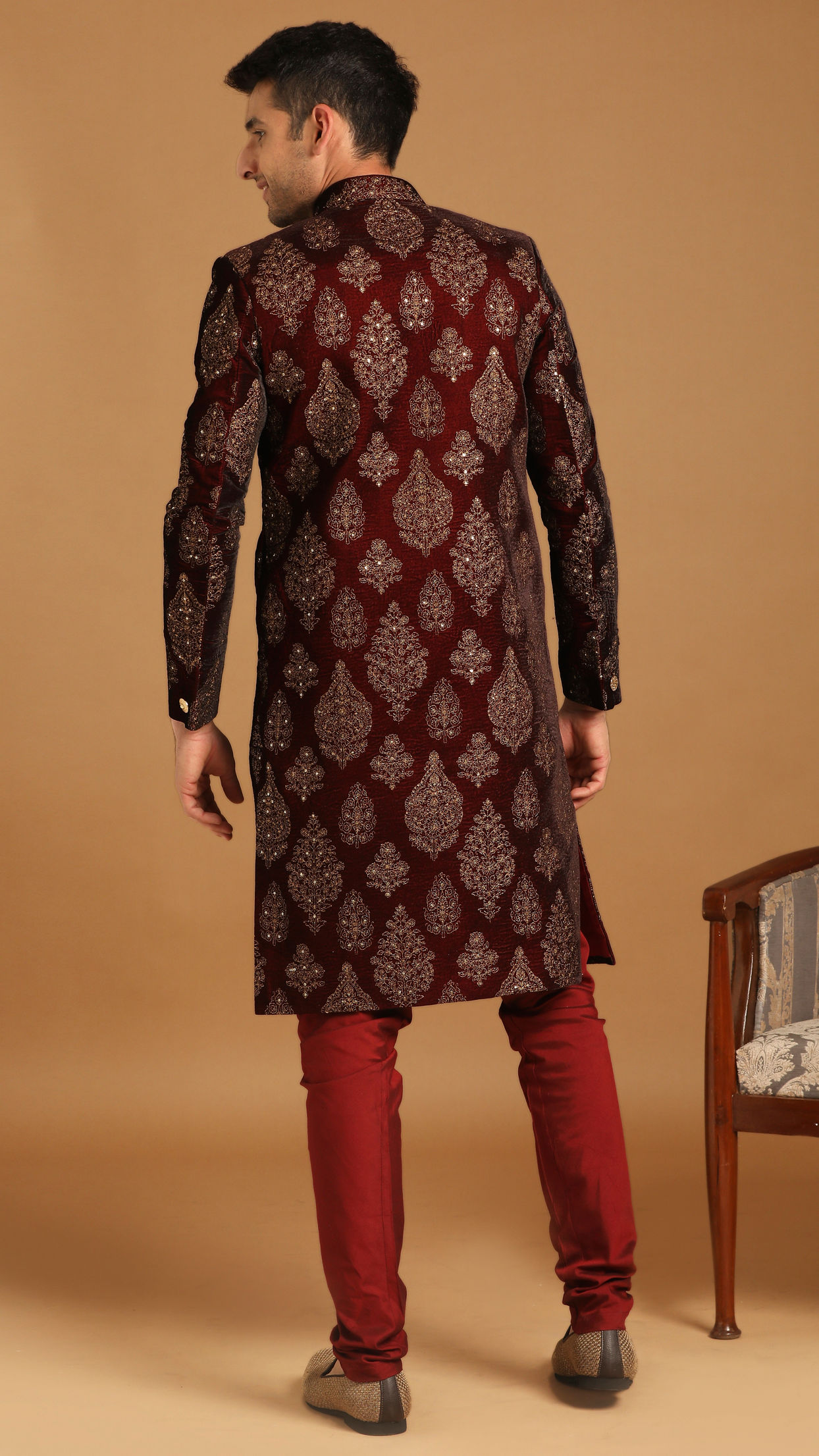 Manyavar Men Elegant Maroon Velvet Sherwani