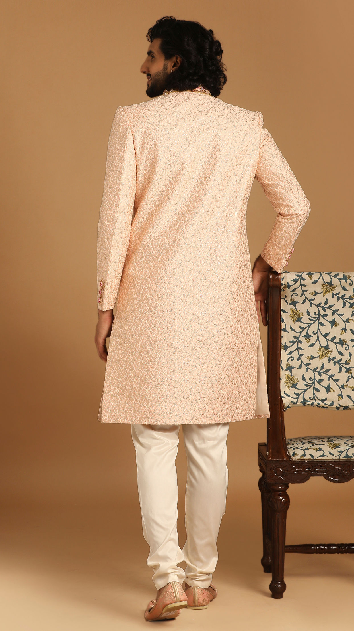 alt message - Manyavar Men Quintessential Gajaree Sherwani image number 2