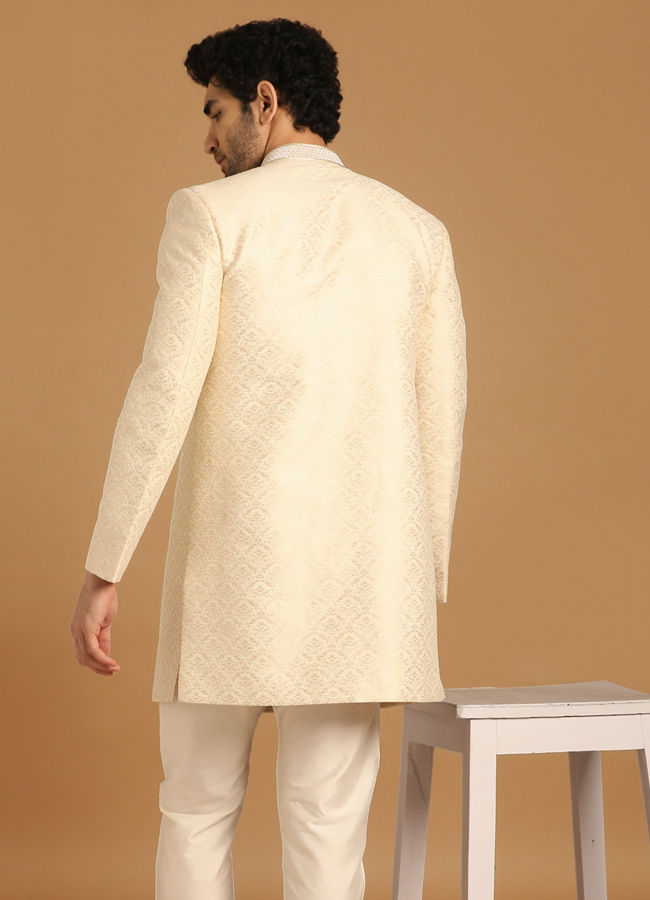 alt message - Manyavar Men Offbeat Off White Indo Western image number 2