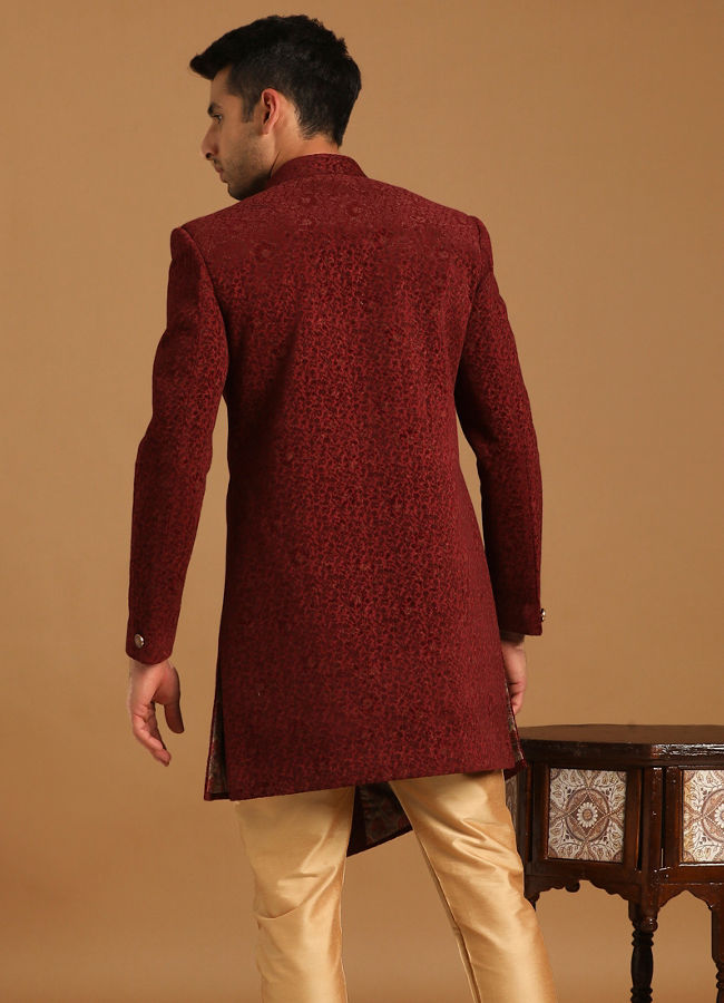 alt message - Manyavar Men Suave Maroon Indo Western Set image number 3