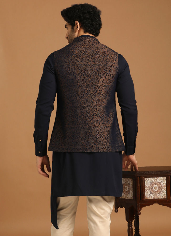 alt message - Manyavar Men Blue Draped Kurta Jacket Set image number 2