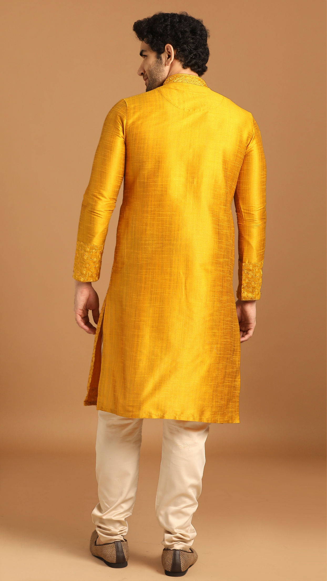 alt message - Manyavar Men Golden Yellow Thread Embroidered Kurta Set image number 2