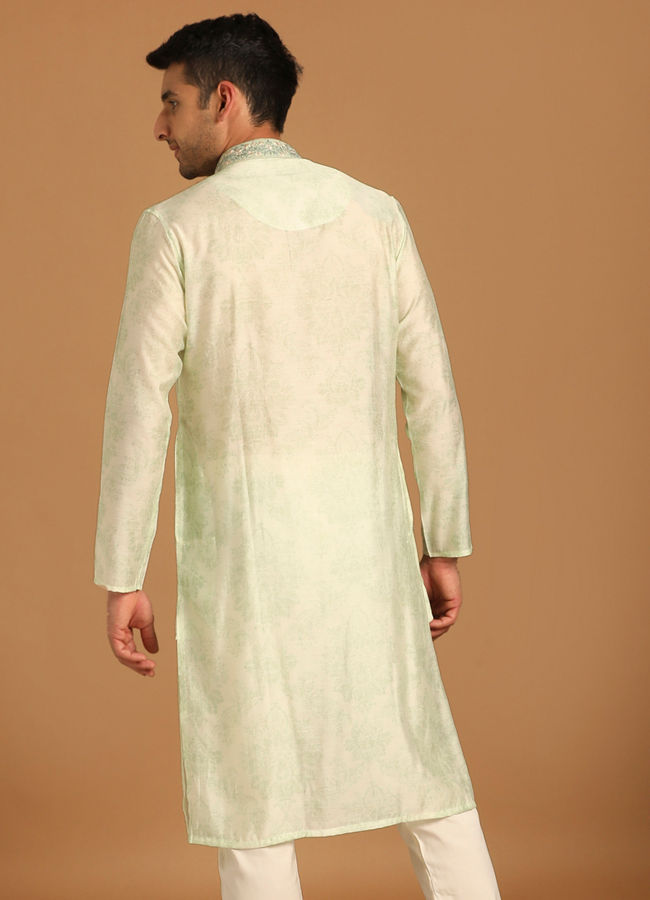 alt message - Manyavar Men Faded Green Printed Kurta Set image number 2