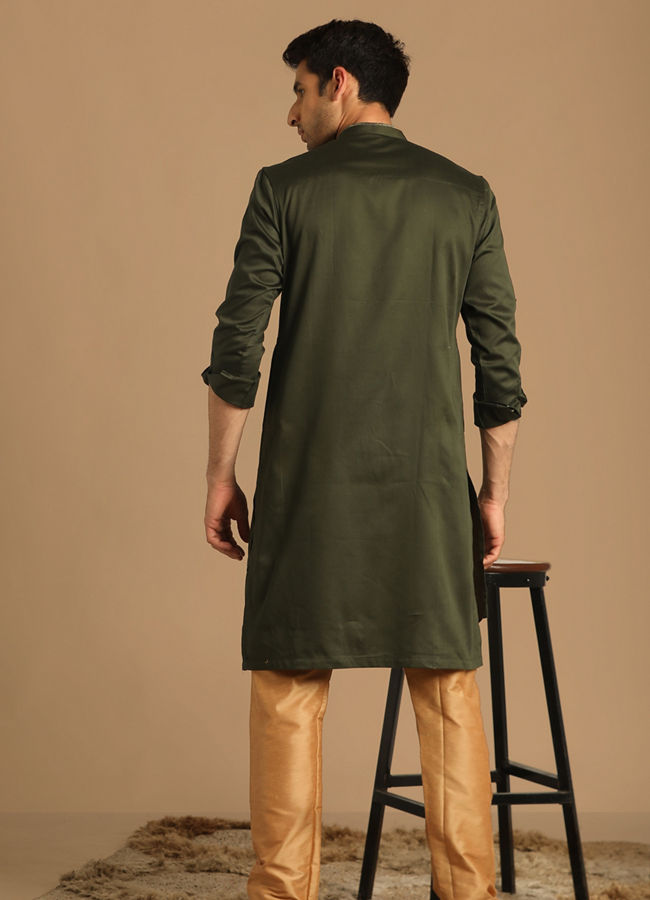 alt message - Manyavar Men Moss Green Side Open Kurta image number 2