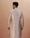 alt message - Manyavar Men Faded Pink Foil Print Kurta Pajama image number 2