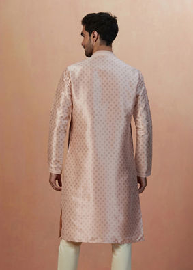 alt message - Manyavar Men Faded Pink Foil Print Kurta Pajama image number 2