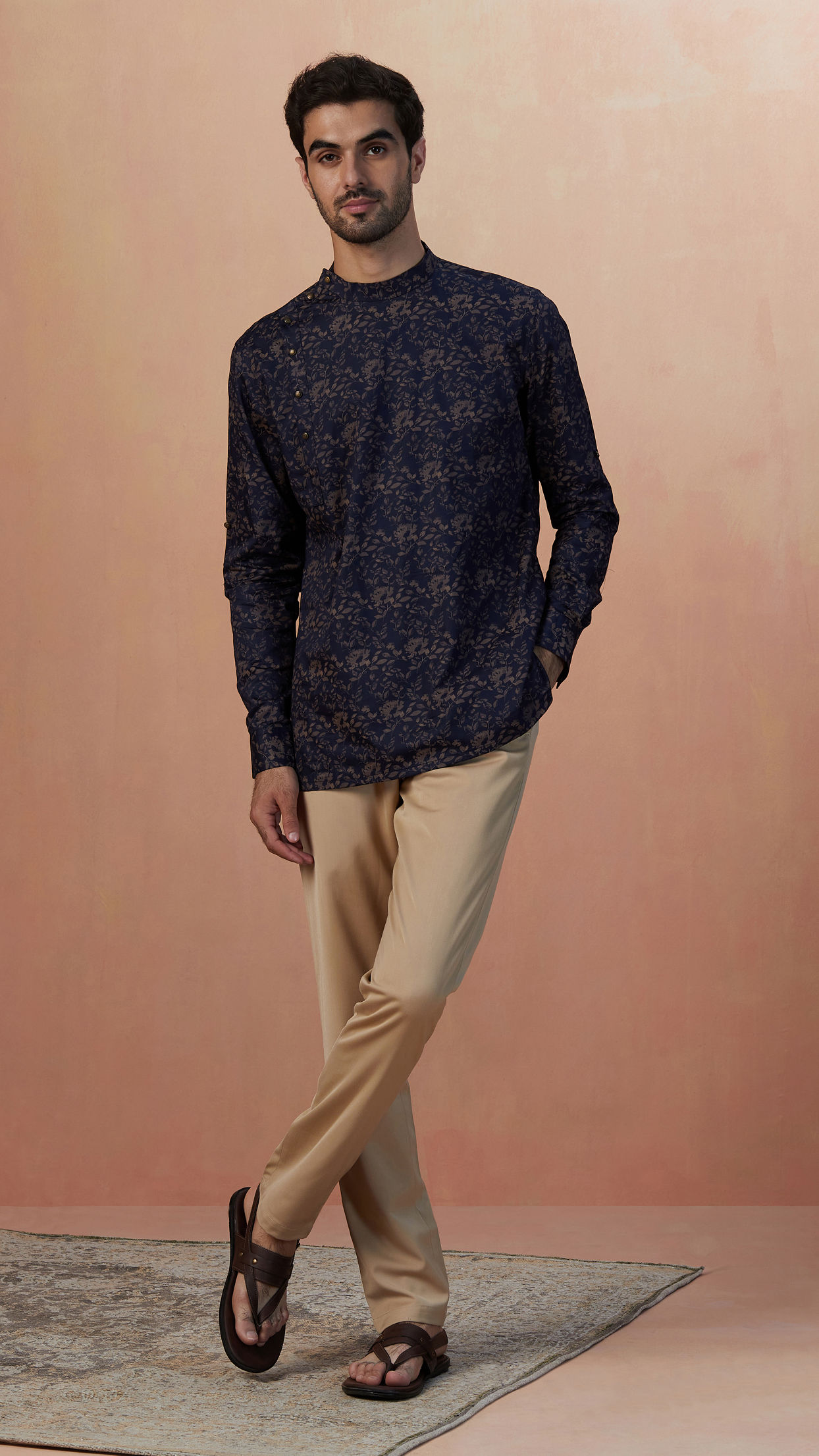 alt message - Manyavar Men Dark Navy Blue Floral Print Short Kurta image number 1