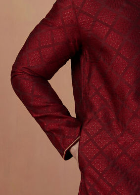 alt message - Manyavar Men Merlot Red Jacquard Kurta Pajama image number 2