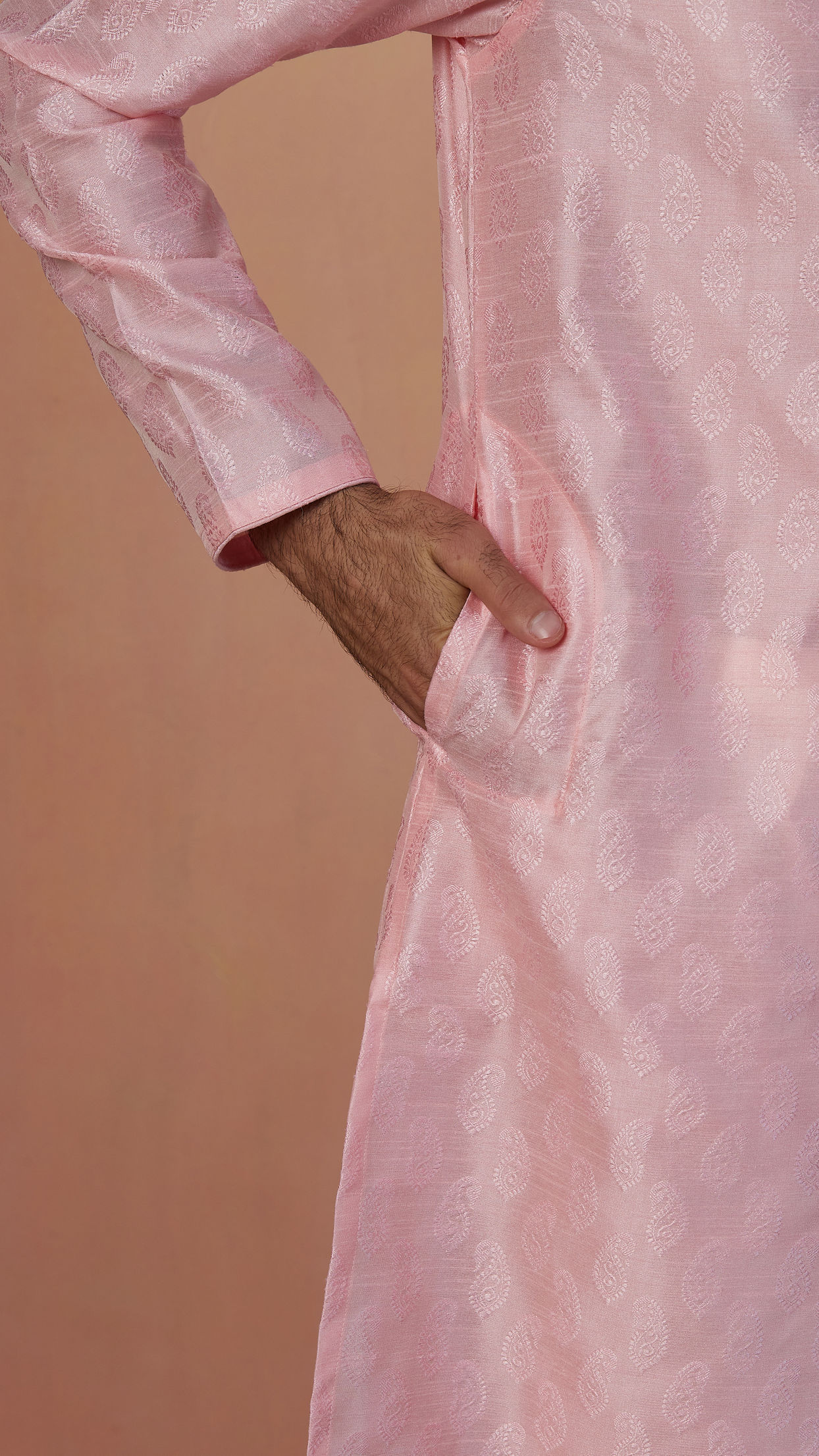 Manyavar Men Pink Paisley Self Design Kurta Pajama