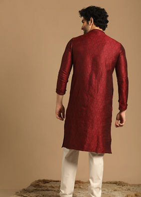 alt message - Manyavar Men Maroon Self design Kurta Set image number 1